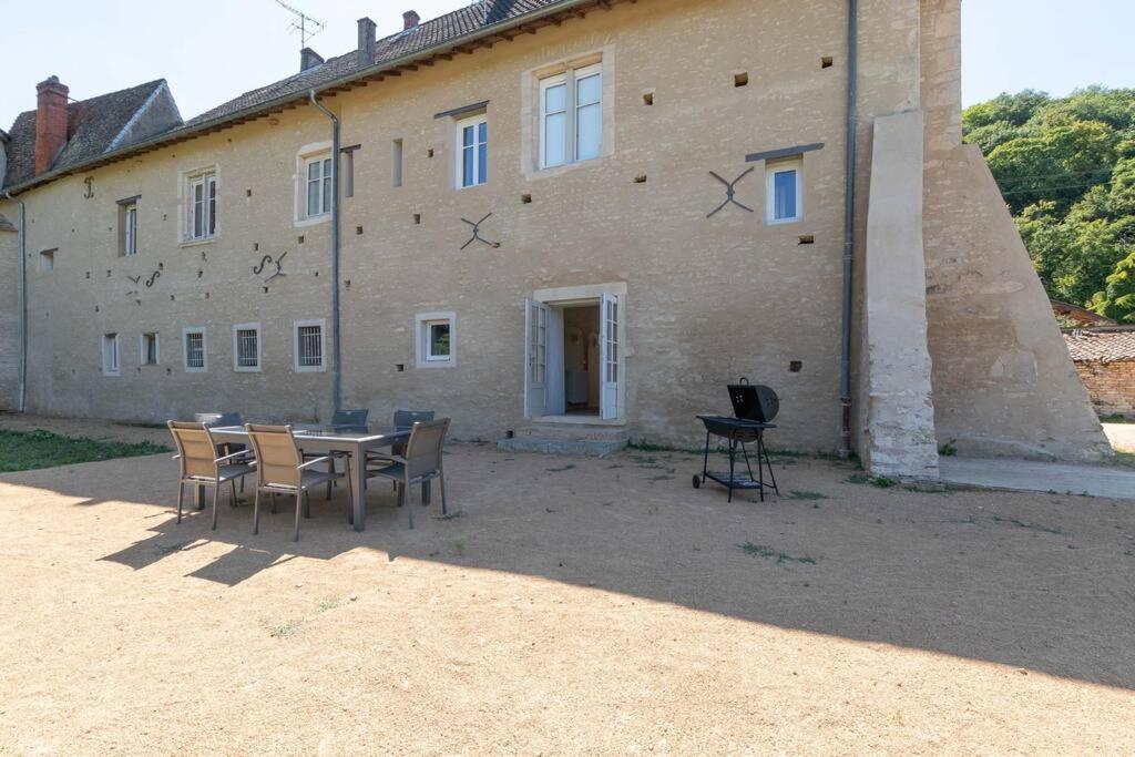 Cabana & Le Gite Du Chateau - Proche Macon Nord Lugny Exterior foto